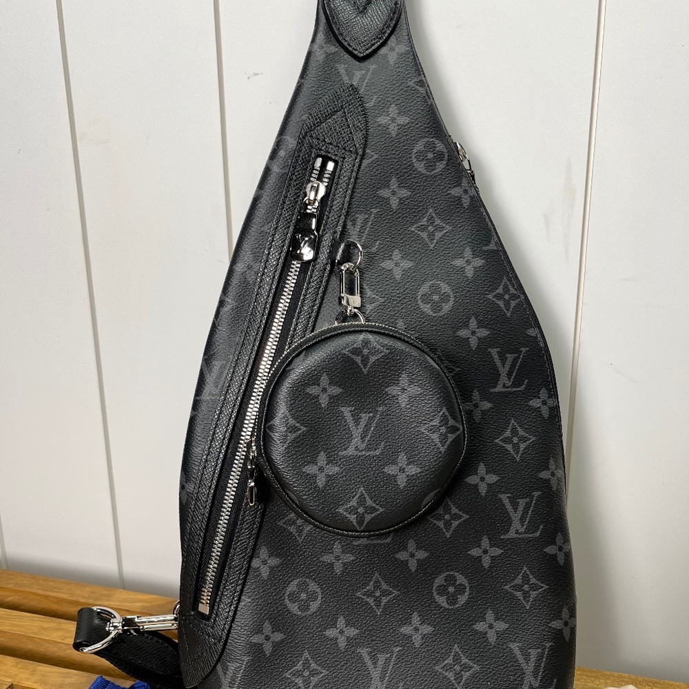 Louis Vuitton Duo Slingbag